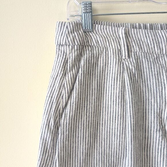 Old Navy Linen Blend Hickory Striped Pleated Shorts Size Large - Picture 4 of 6